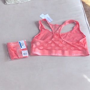 Calvin Klein size XL lingerie set! 👙 💕 💗